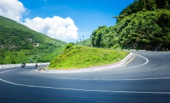 Da nang Hai Van pass