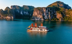 Emperor Cruises Halong Bay