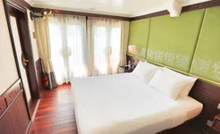 The Au Co Cruise  Double room