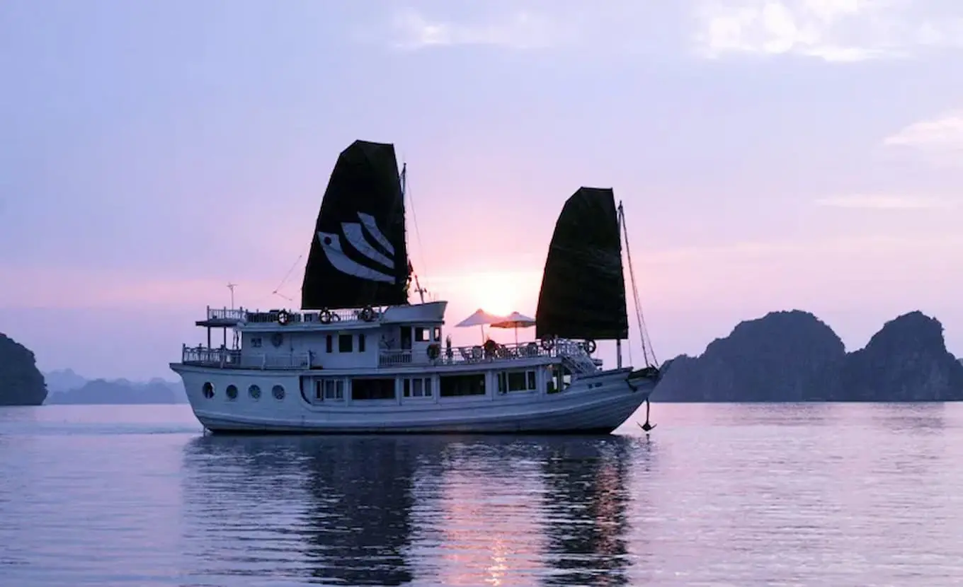 Jonque Bhaya Legend 3 Cabines - Baie D'halong 2 Jours 1 Nuit